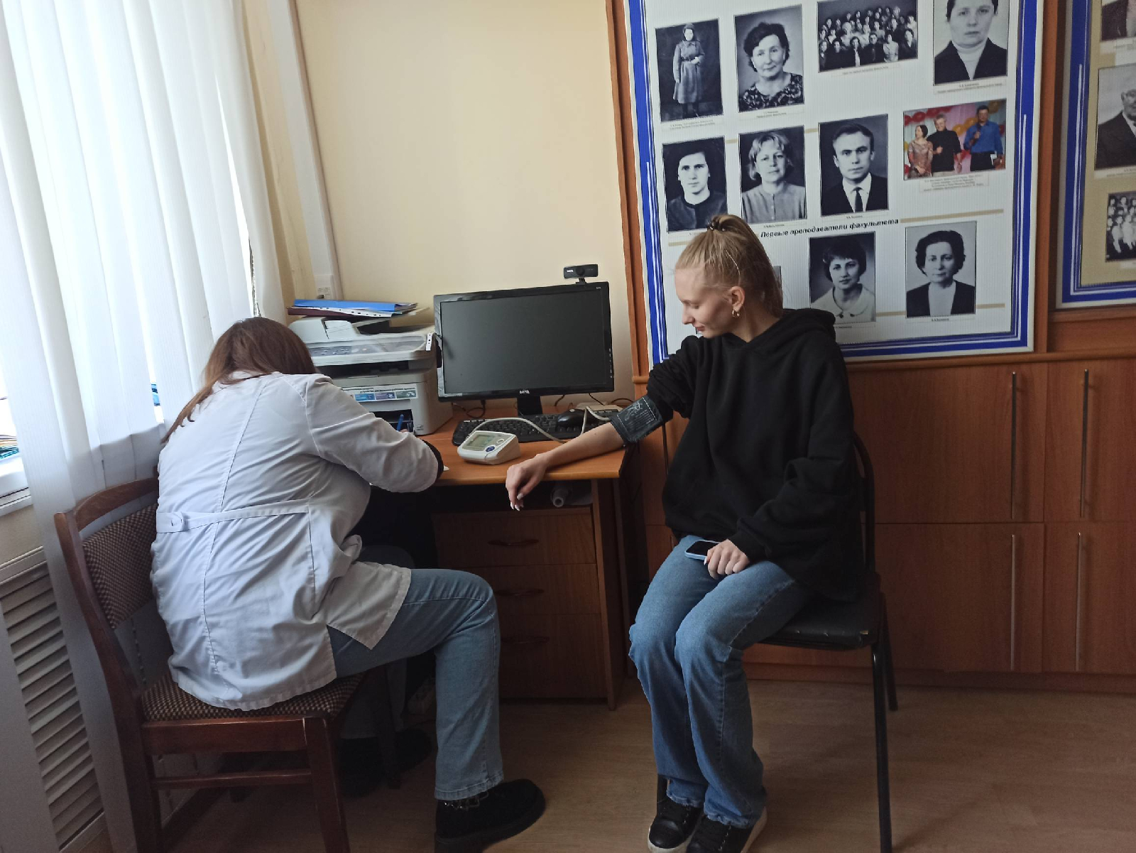 Студенты кафедры приняли участие в акции «Измерь давление – позаботься о будущем»